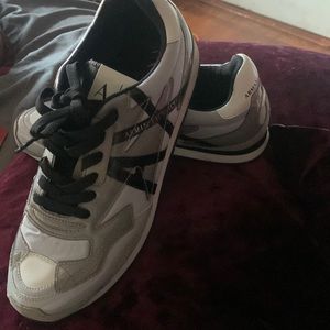 Armani exchange sneakers size 8